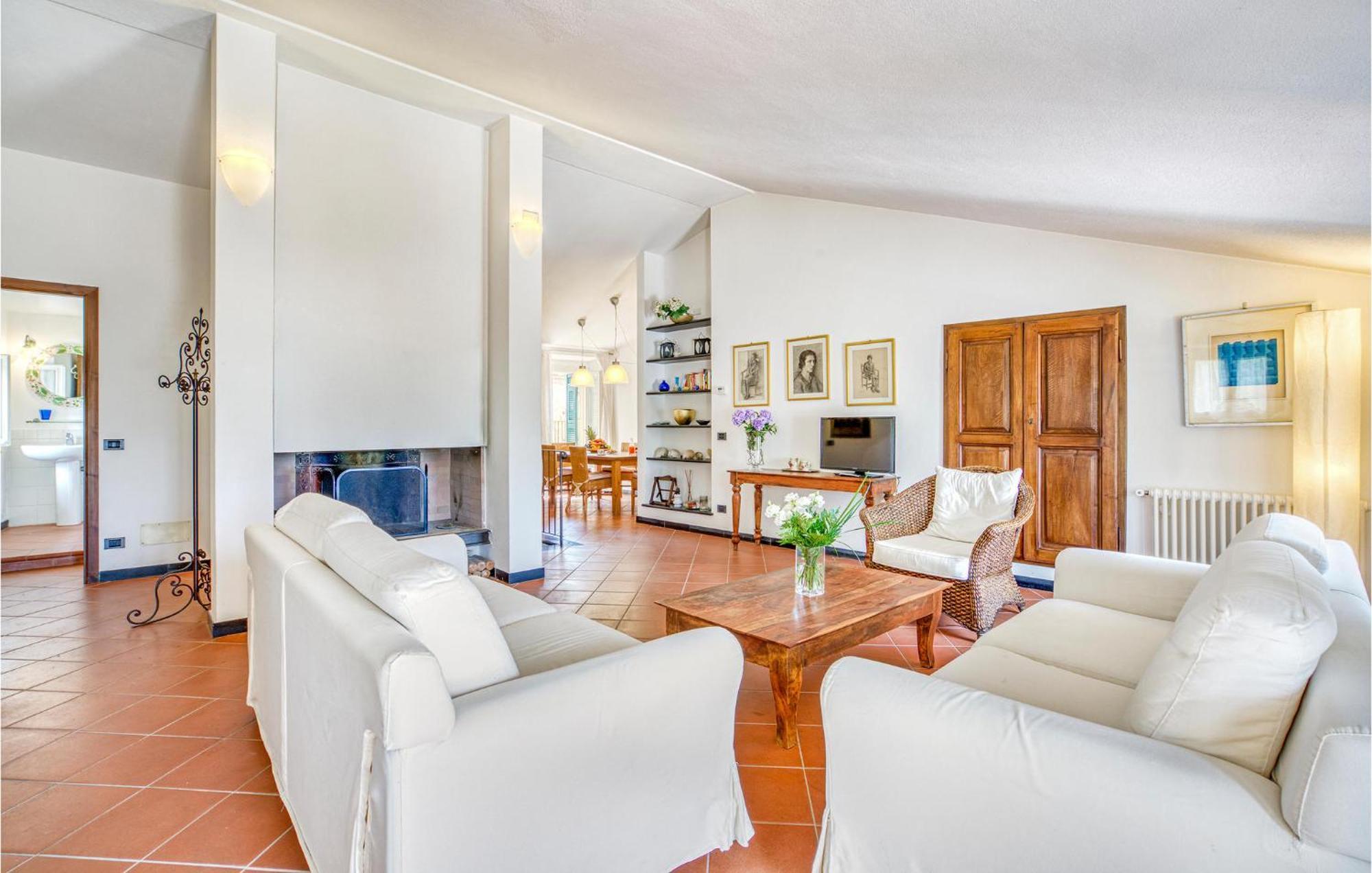 Awesome Home In Moneglia With Kitchen Exterior photo